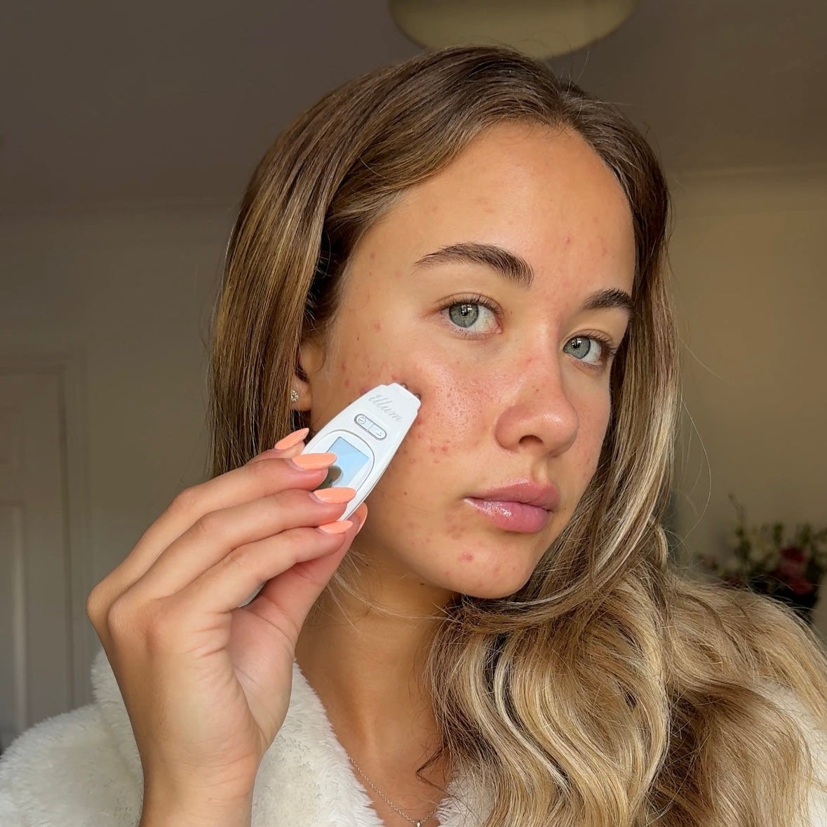 Digital Skin Analyser Handheld - Oil, Moisture & Softness Readings